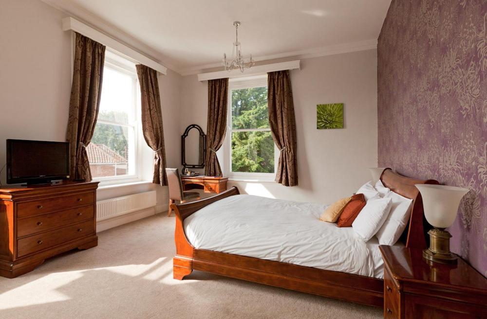 The Thomas Paine Hotel Тетфорд Номер фото
